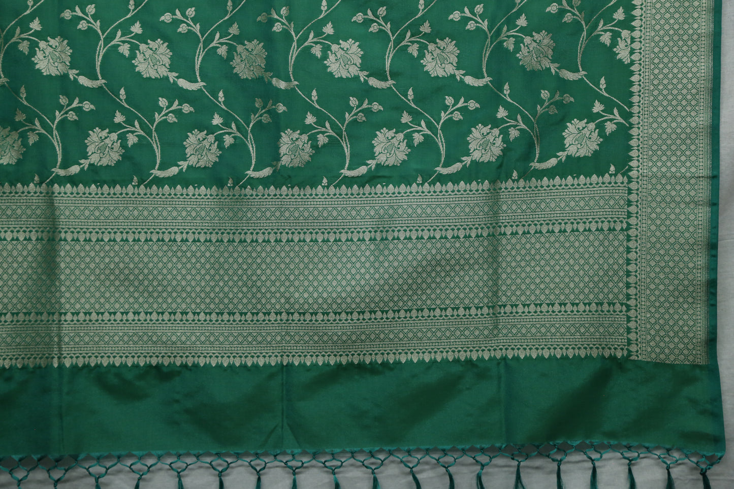 Esra's Handloom Banarasi Semi-Silk Green Colored Zari Floral Jaal Kadwa Booti Dupatta