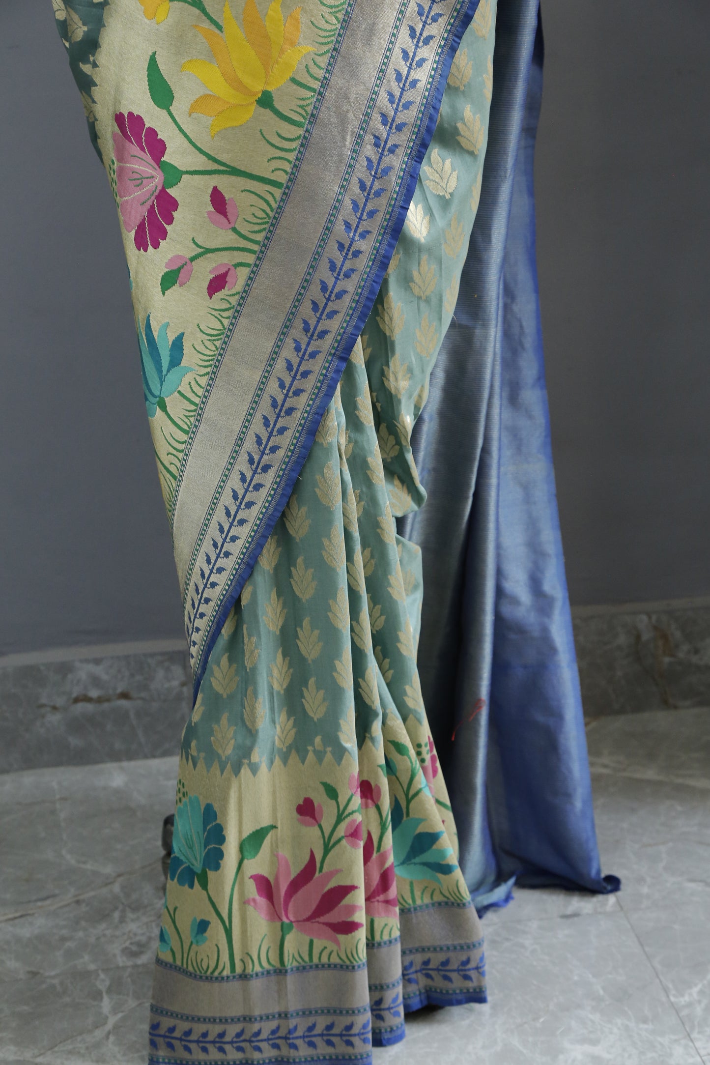 Esra's Banarasi Handloom / Handwoven Banarasi Katan Silk Saree