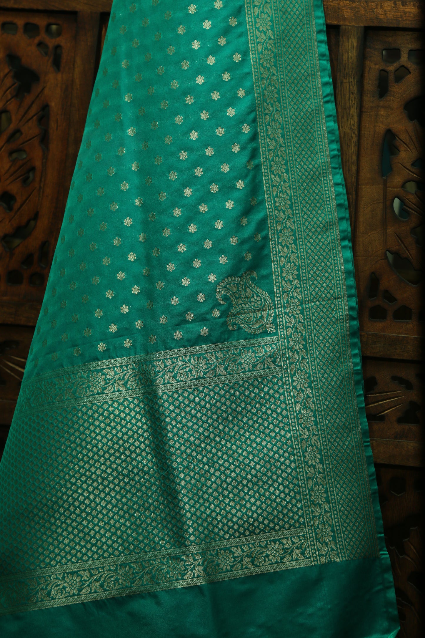 Esra's Handloom Banarasi Semi- Silk Zari Pine Green Colored Dupatta