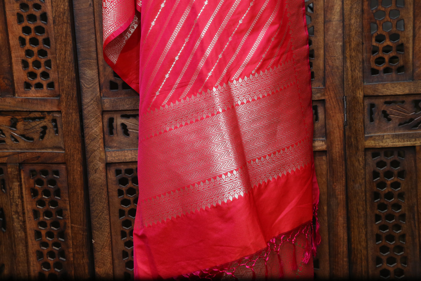 Esra's Handloom Banarasi Semi-Silk Zari Jaal Bright Magenta Colored Dupatta