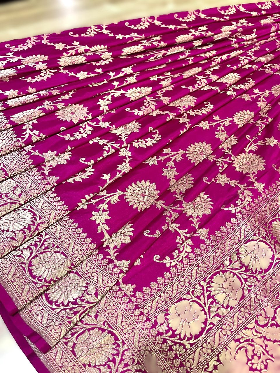 Esra Handloom/Handwoven Banarasi Katan Katwar Silk Saree