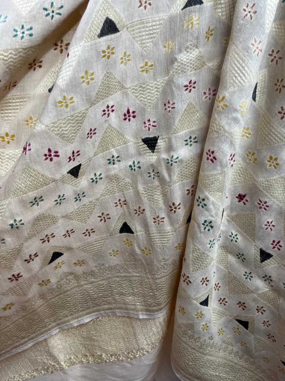 Esra's Handloom/Handwoven Banarasi Semi-Moonga Silk Dupatta