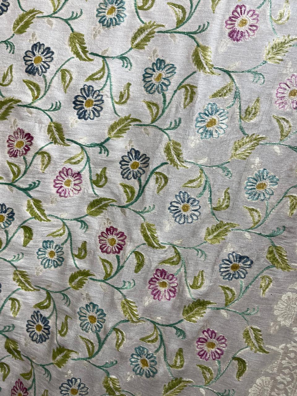 Esra's Handloom/Handwoven Banarasi Semi-Moonga Silk Dupatta