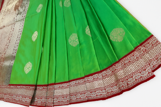 Esra's Banarasi Handloom / Handwoven Kadwa Katan Silk Saree