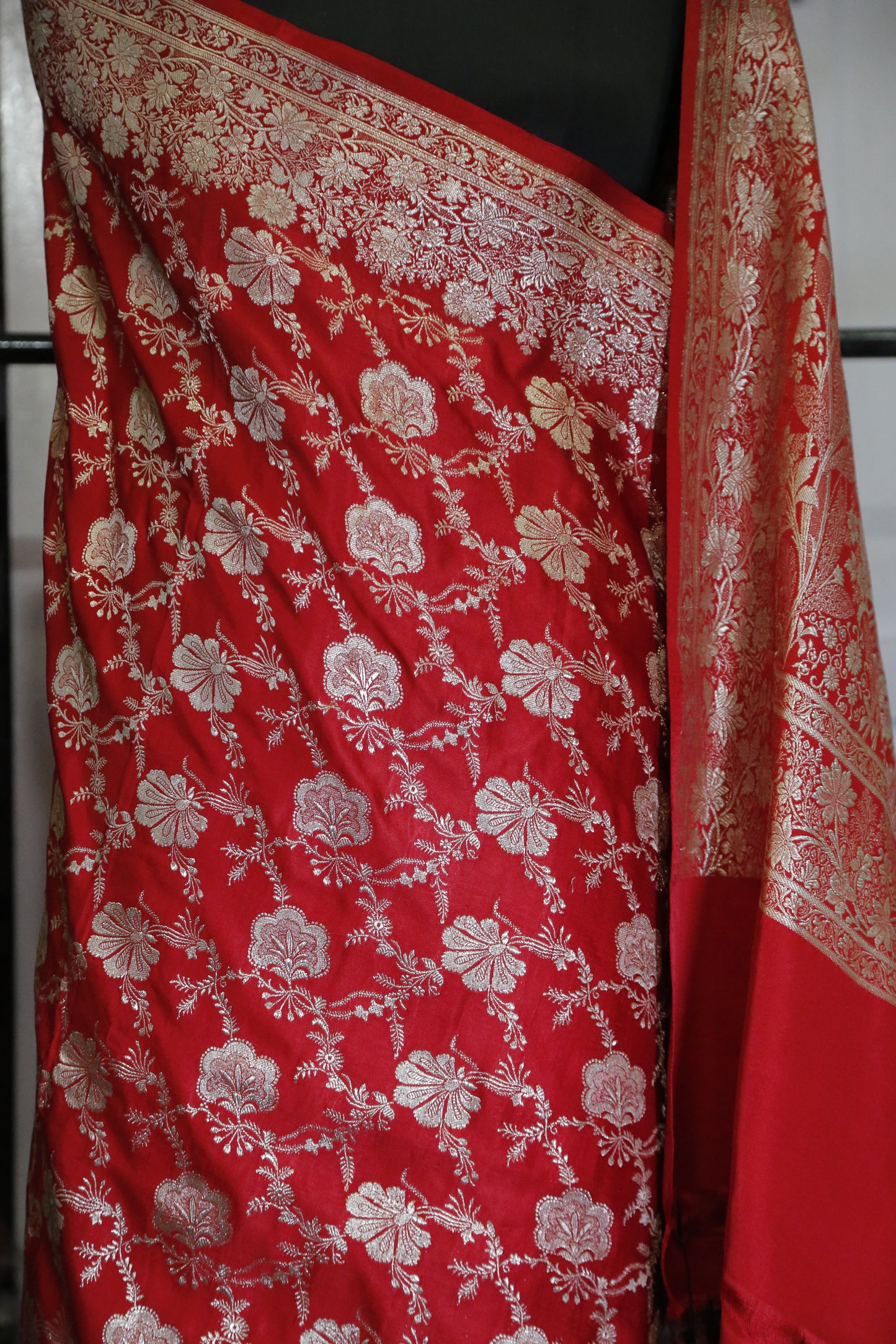 Esra's Handloom/Handwoven Banarasi Katan Silk Saree