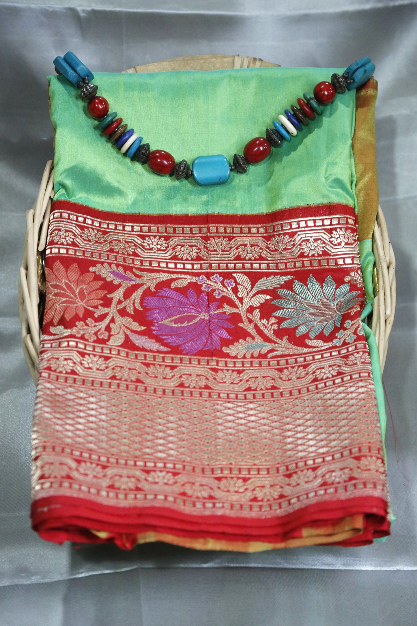 Esra's Banarasi Handloom / Handwoven Kadwa Katan Silk Saree