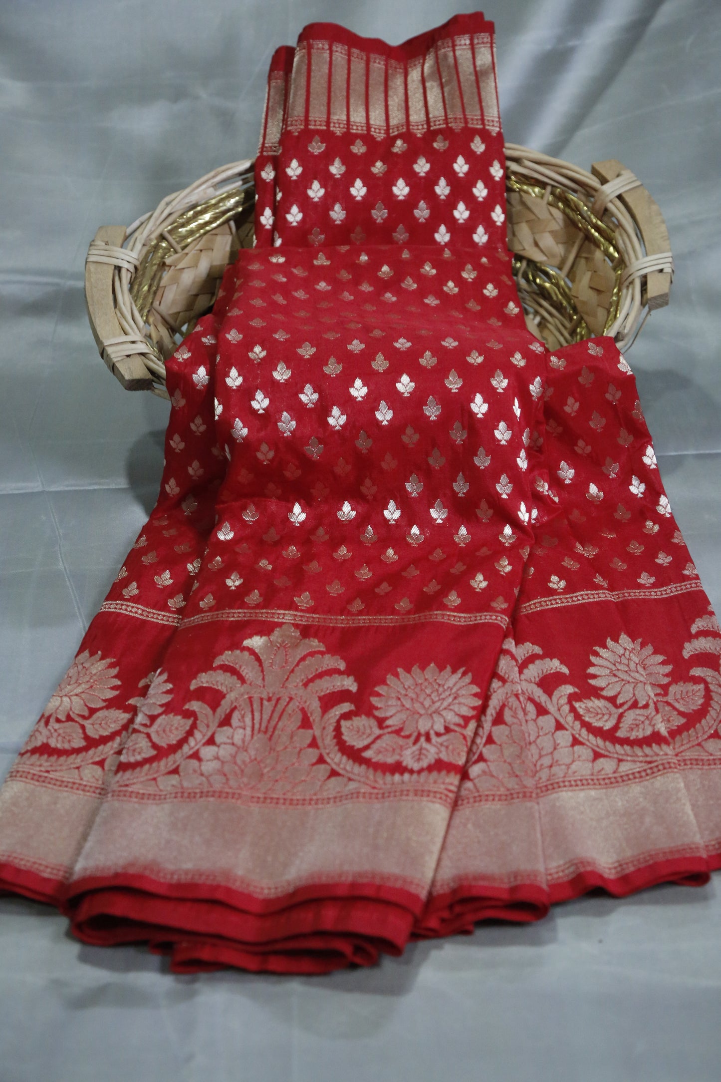 Esra's Handloom/Handwoven Banarasi Red Colored Zari Weaved Katan Silk saree