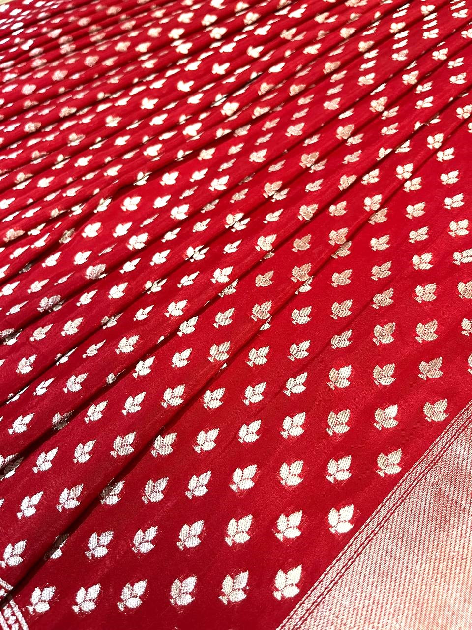Esra's Handloom/Handwoven Banarasi Red Colored Zari Weaved Katan Silk saree